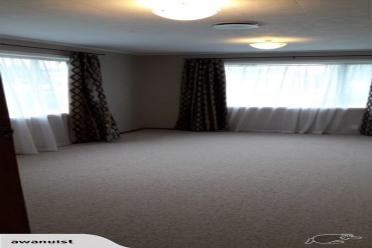 Photo of property in 79 Awanui Street, Merrilands, New Plymouth, 4312