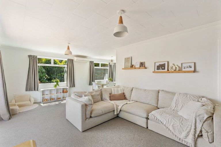 Photo of property in 137 Brooklands Road, Brooklands, New Plymouth, 4310