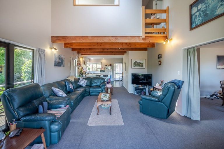 Photo of property in 5 Ngaio Grove, Robinsons Bay, Akaroa, 7581