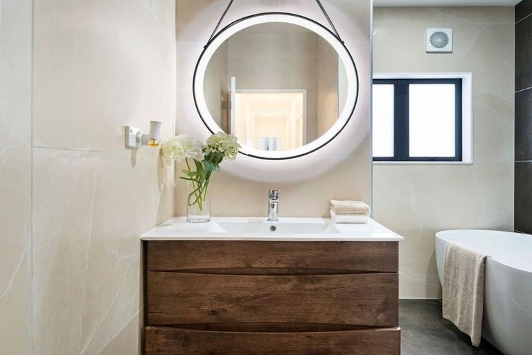 Photo of property in 2 Ulcoats Lane, Pokeno, 2402