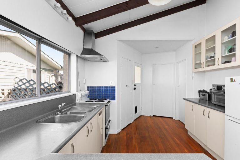 Photo of property in 137 Riverbend Road, Onekawa, Napier, 4110