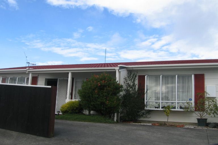 Photo of property in 19 Coromandel Court, Roslyn, Palmerston North, 4414