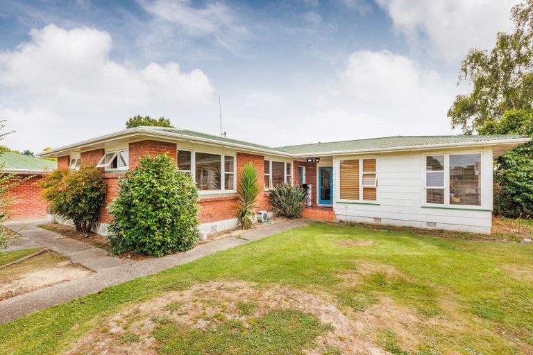 Photo of property in 84 Brightwater Terrace, Terrace End, Palmerston North, 4410
