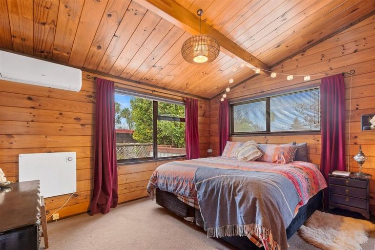 Photo of property in 40 Icarus Place, Sunnybrook, Rotorua, 3015