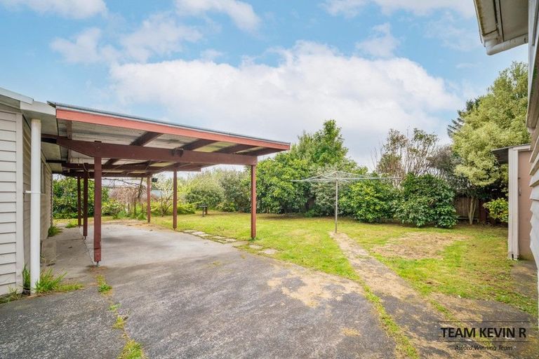 Photo of property in 28 Brightwell Street, Papakura, 2110