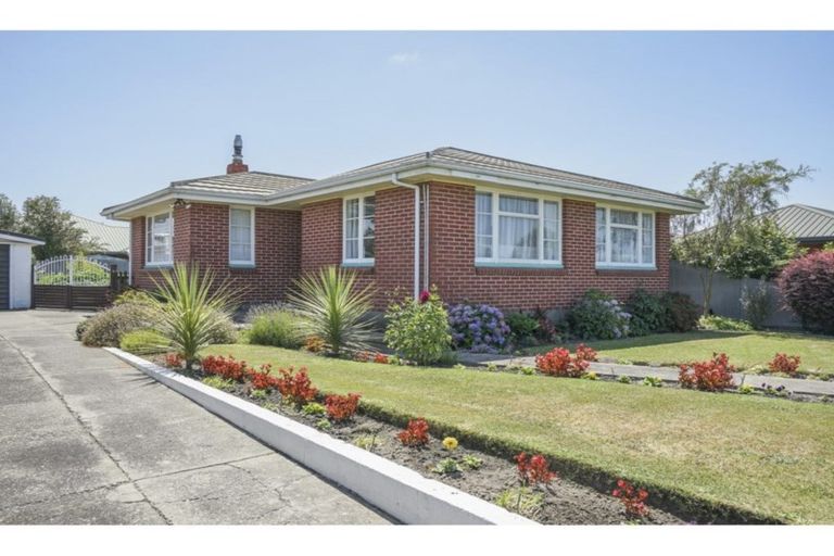 Photo of property in 2 Manchester Place, Rangiora, 7400