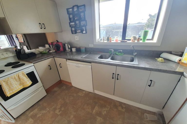 Photo of property in 214 Conyers Street, Strathern, Invercargill, 9812