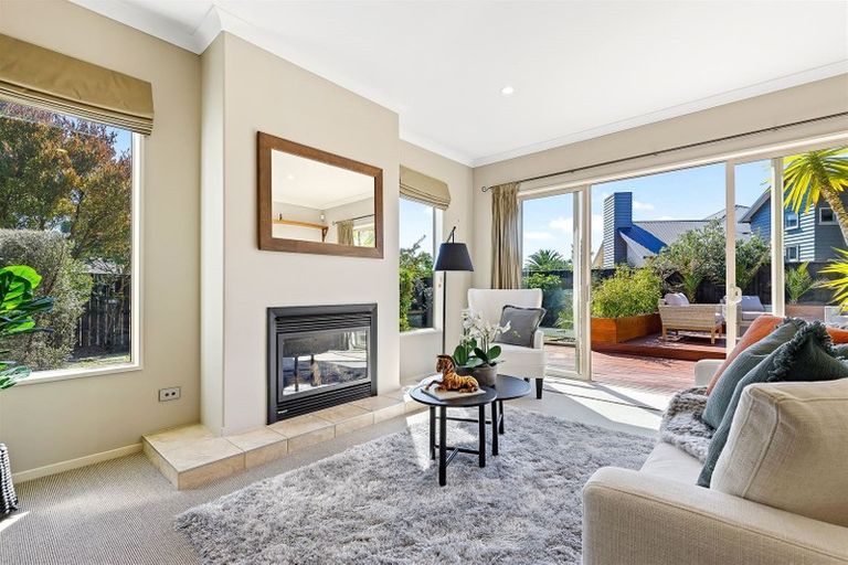 Photo of property in 4 Sovereign Gardens, Halswell, Christchurch, 8025