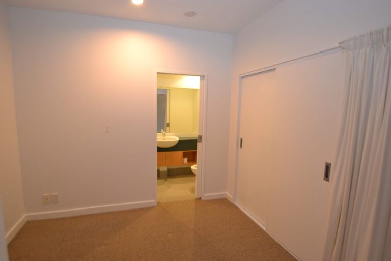 Photo of property in Kate Sheppard Apartments, 5g/42 Molesworth Street, Thorndon, Wellington, 6011