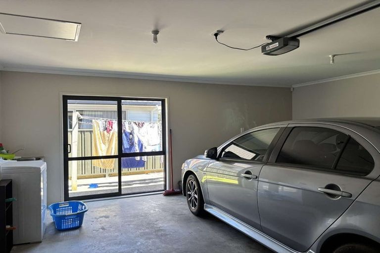 Photo of property in 4 Diamond Grove, Brown Owl, Upper Hutt, 5018