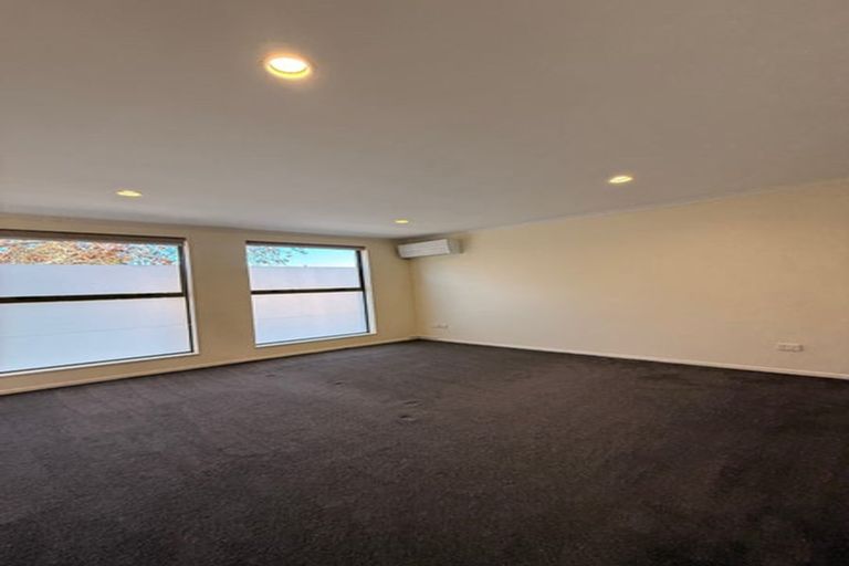 Photo of property in 8 Reins Road, Takanini, 2112