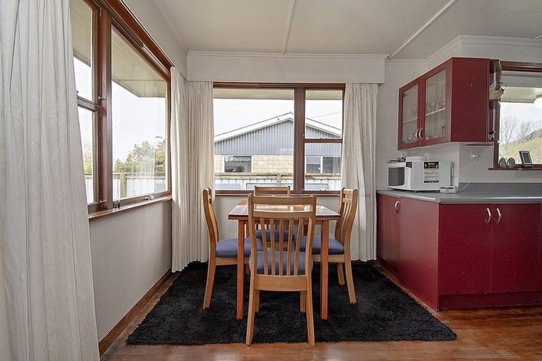 Photo of property in 27 Roseness Street, Palmerston, 9430