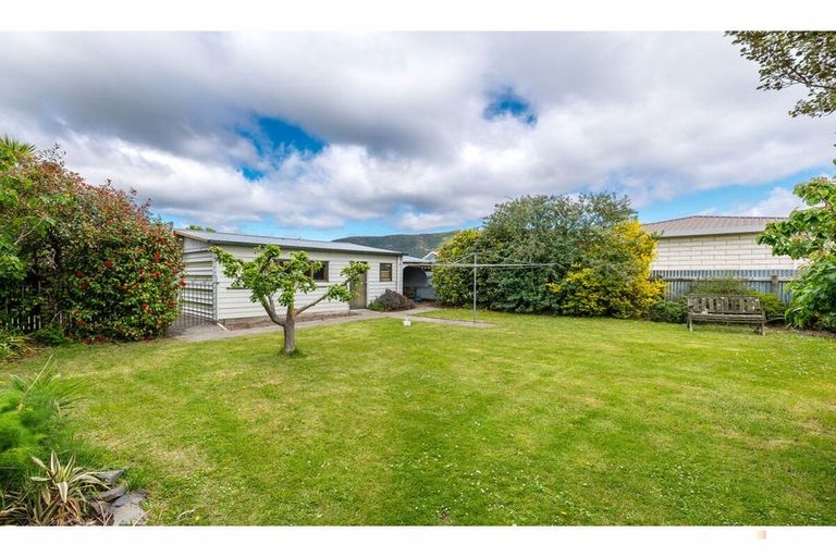 Photo of property in 14 Gorge Road, Waimate, 7924