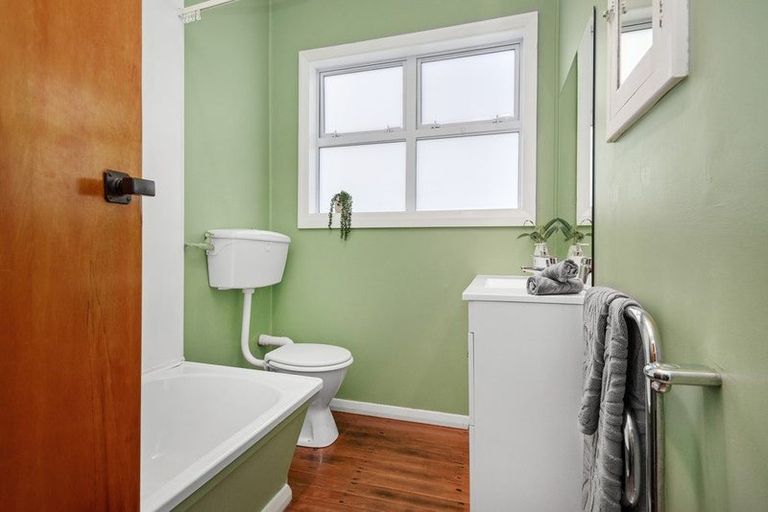 Photo of property in 29 Gadsby Street, Avalon, Lower Hutt, 5011