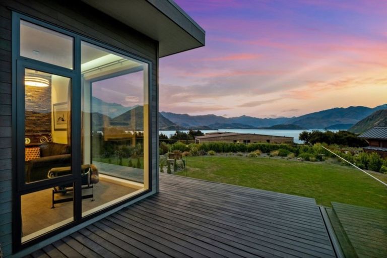 Photo of property in 25 Mount Gold Place, Wanaka, 9305