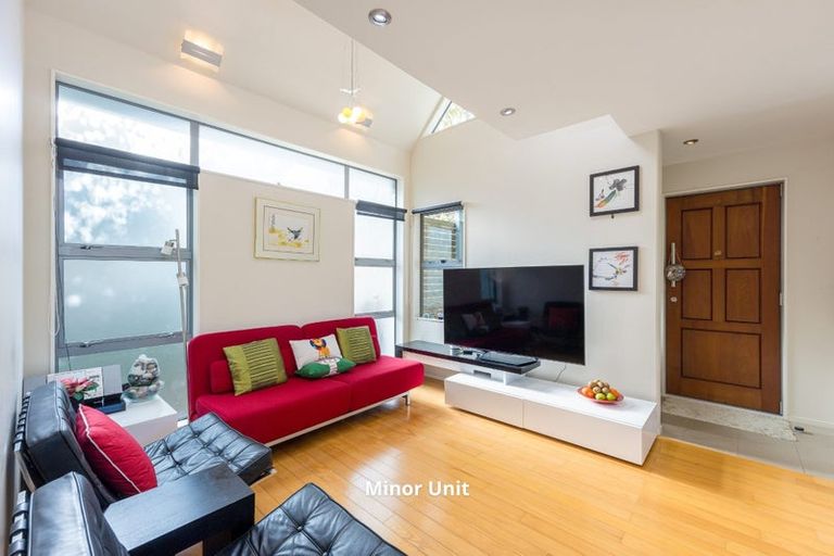 Photo of property in 21a Lyons Avenue, Murrays Bay, Auckland, 0630