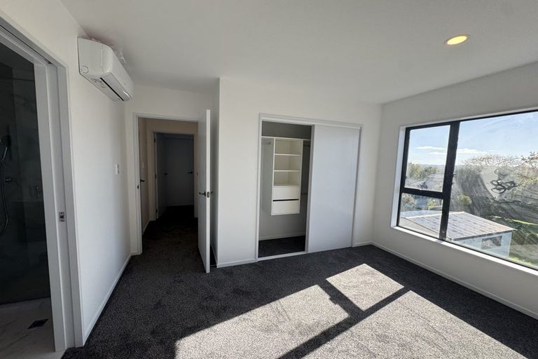 Photo of property in 12c Elcoat Avenue, Te Atatu South, Auckland, 0610