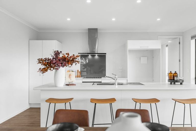 Photo of property in 10 Sholto Duncan Crescent, Halswell, Christchurch, 8025