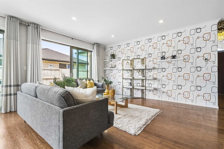 Photo of property in 52 Sirius Crescent, Rototuna North, Hamilton, 3210