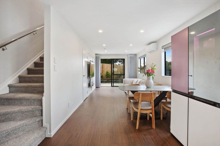 Photo of property in 233a Finlayson Avenue, Clendon Park, Auckland, 2103