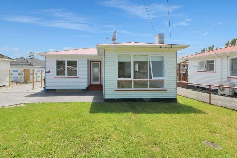 Photo of property in 144 Wainuiomata Road, Wainuiomata, Lower Hutt, 5014