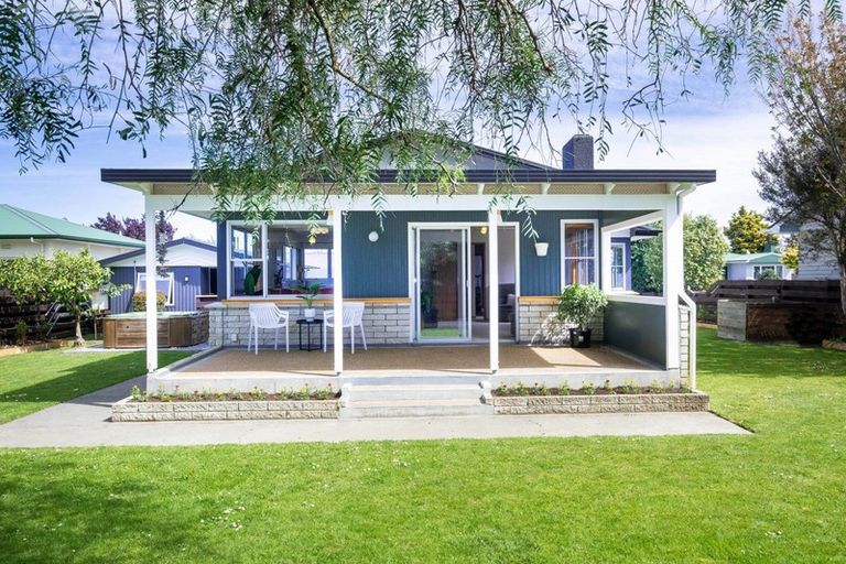 Photo of property in 1 Yeo Place, Taradale, Napier, 4112