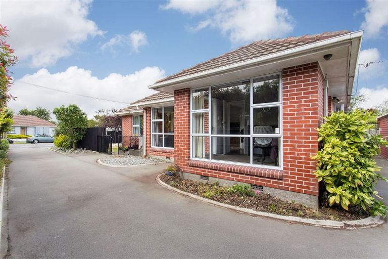 Photo of property in 99 Maidstone Road, Ilam, Christchurch, 8041