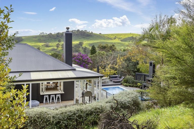 Photo of property in 115 Taylor Road, Waimauku, 0882