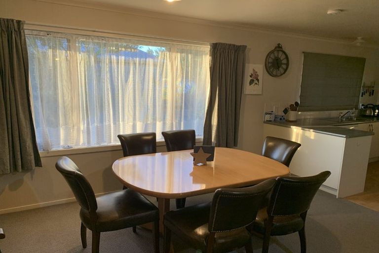 Photo of property in 16 Cross Street, Geraldine, 7930