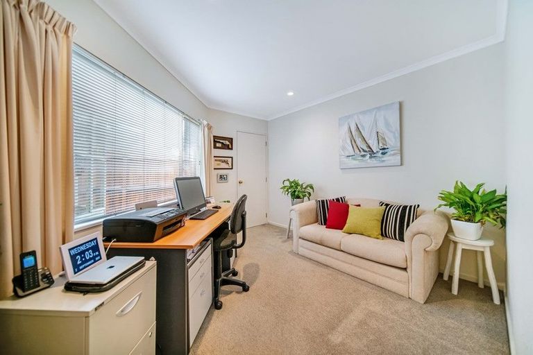 Photo of property in 26 Windsong Court, Northpark, Auckland, 2013