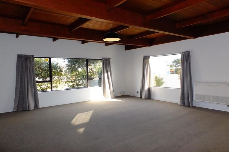 Photo of property in 526 Barbadoes Street, Edgeware, Christchurch, 8013