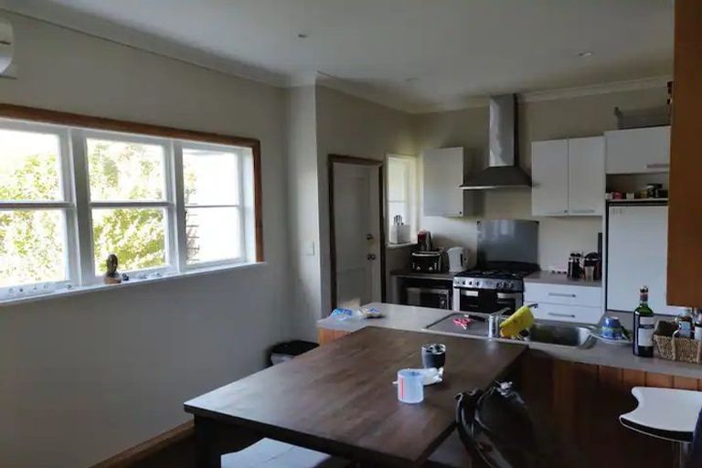 Photo of property in 30 Durham Crescent, Fairfield, Lower Hutt, 5011