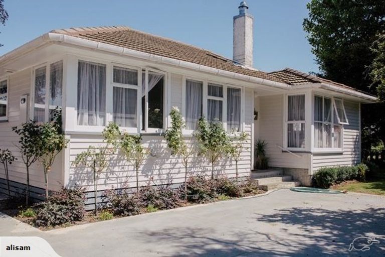 Photo of property in 15 Tasman Street, Havelock North, 4130