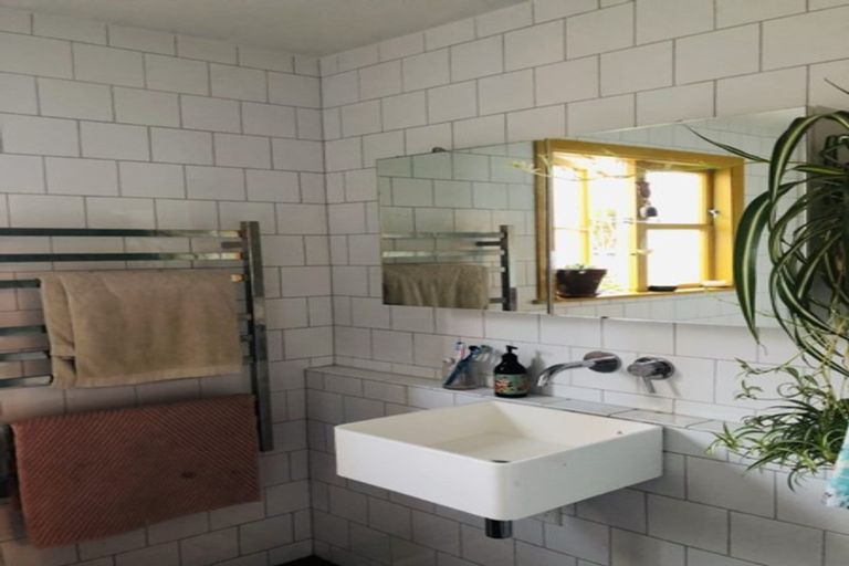 Photo of property in 4 Auckland Terrace, Melrose, Wellington, 6023