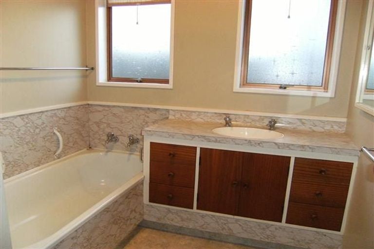 Photo of property in 800b Queen Street East, Parkvale, Hastings, 4122