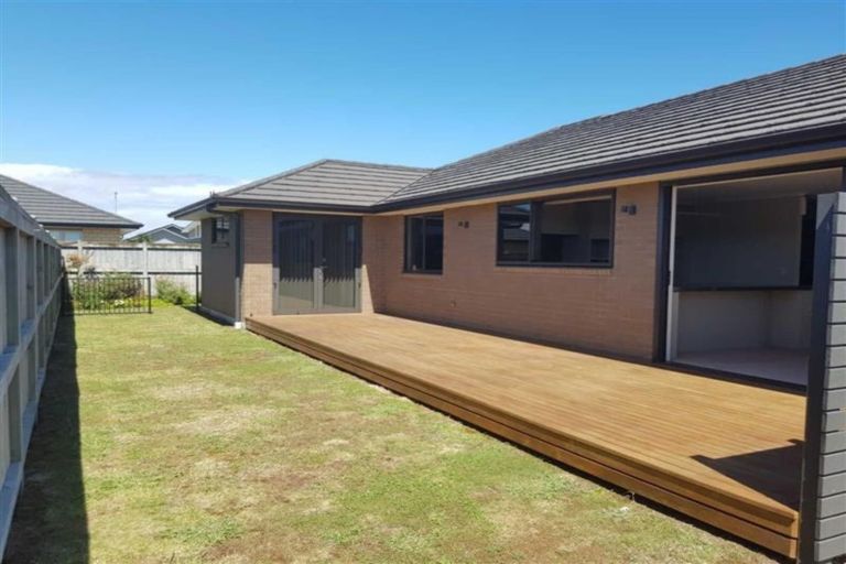 Photo of property in 18 Keene Drive, Bell Block, New Plymouth, 4312