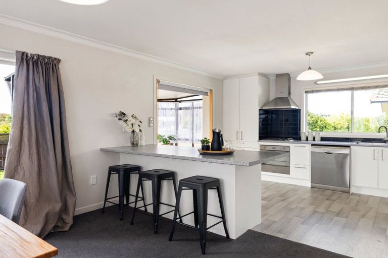 Photo of property in 1 Glading Place, St Andrews, Hamilton, 3200