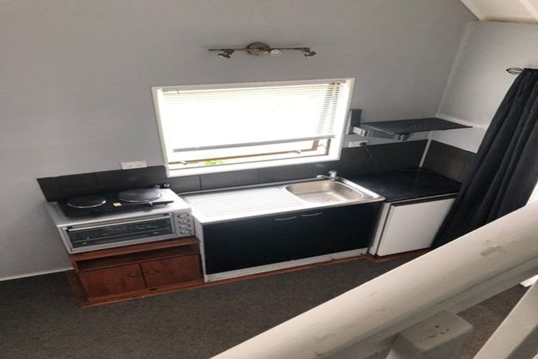 Photo of property in 120 Settlement Road, Papakura, 2110