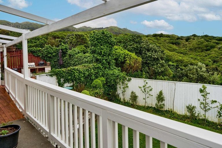 Photo of property in 28 Turriff Crescent, Tawa, Wellington, 5028
