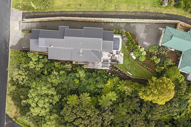 Photo of property in 6b Pounamu Avenue, Greenhithe, Auckland, 0632