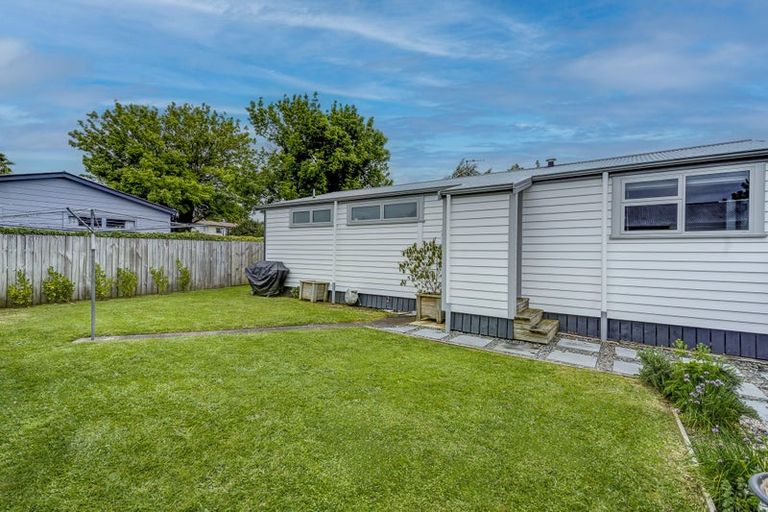 Photo of property in 47 Morrow Avenue, St Andrews, Hamilton, 3200