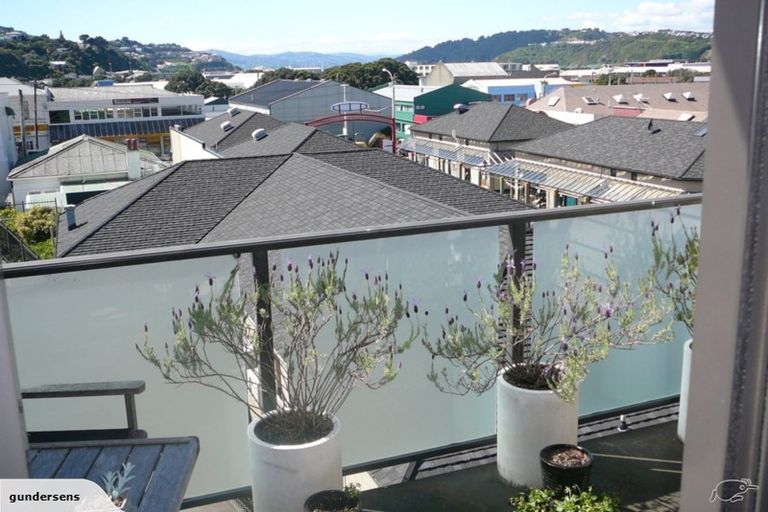 Photo of property in 2/45 Childers Terrace, Kilbirnie, Wellington, 6022