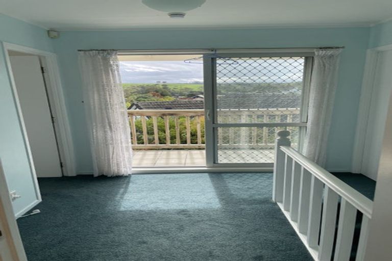 Photo of property in 2/28 Waiau Street, Torbay, Auckland, 0630