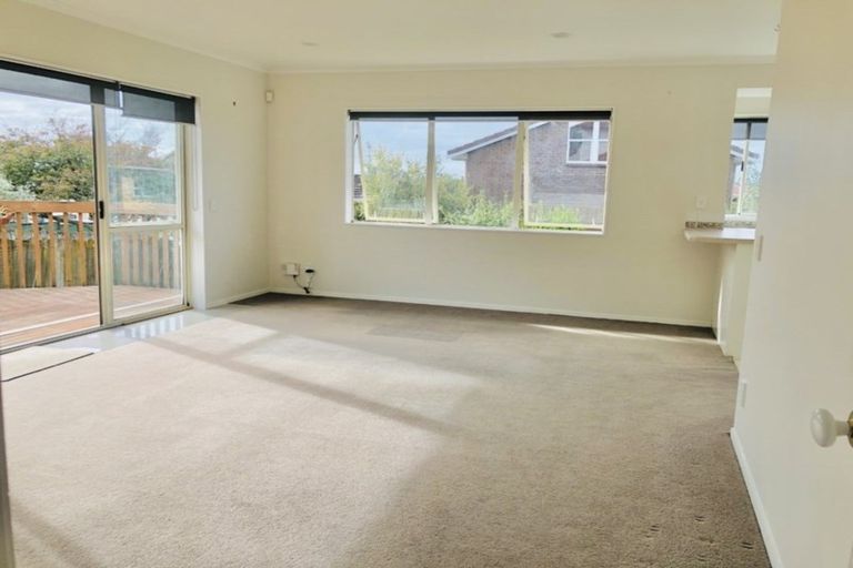 Photo of property in 95a Glenmore Road, Sunnyhills, Auckland, 2010