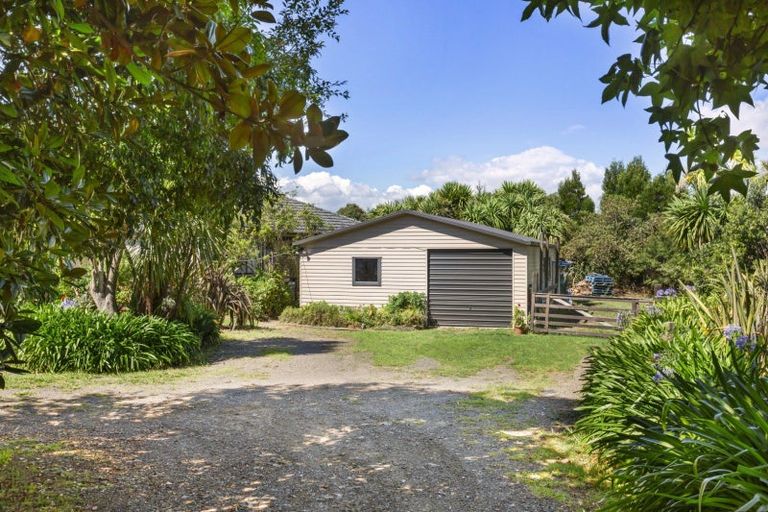 Photo of property in 385a Wainui Road, Raglan, 3297