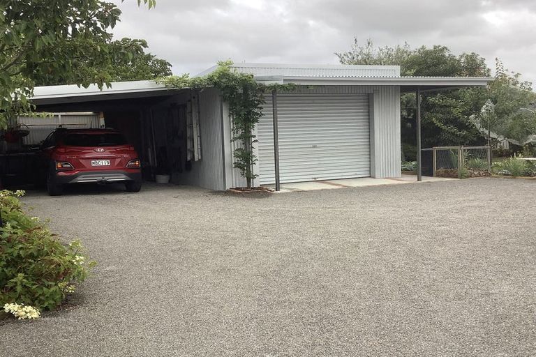Photo of property in 2 Naples Street, Martinborough, 5711