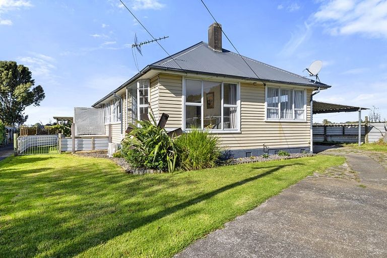 Photo of property in 17 Aotea Street, Welbourn, New Plymouth, 4312