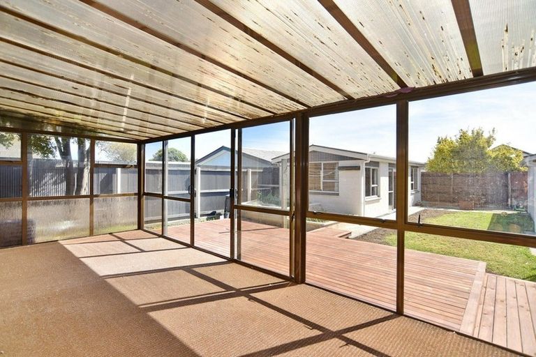 Photo of property in 42 Arran Crescent, Woolston, Christchurch, 8062