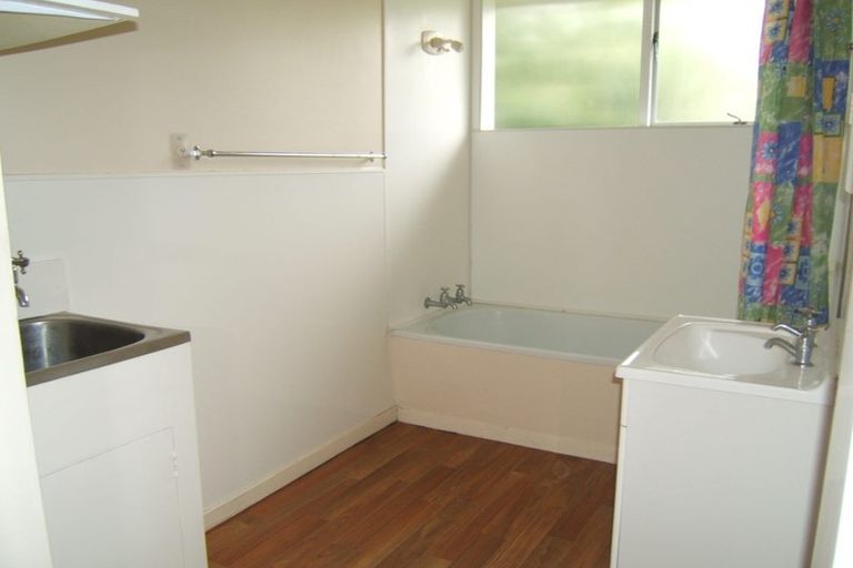 Photo of property in 50 Brockworth Place, Riccarton, Christchurch, 8011