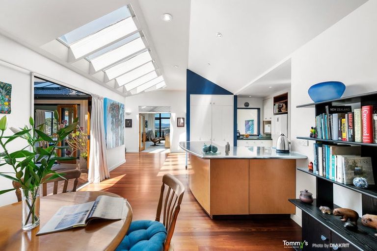 Photo of property in 9a Wadestown Road, Wadestown, Wellington, 6012